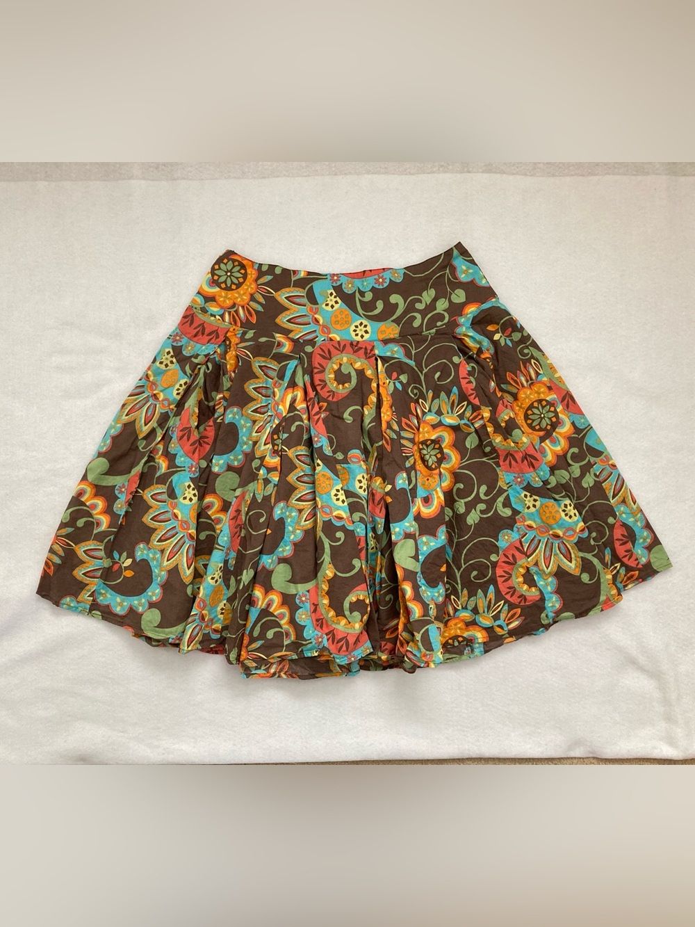 New York & Company brown pleated midi skirt with colorful floral paisley print - Picture 2 of 9